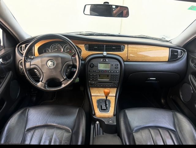 Jaguar X-Type Jaguar X-Type 3.0 V6 Executive