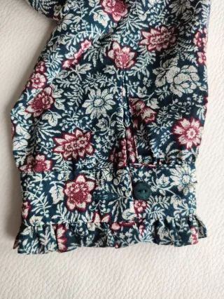 Camisa Pepe Jeans floral azul y roja