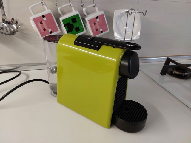 Nespresso essenza mini lime verde