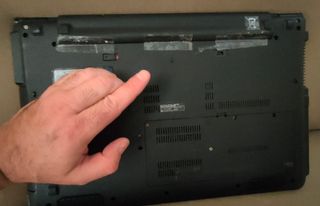 Pc Notebook Portatile ASUS nero da RIPARARE