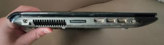 Pc Notebook Portatile ASUS nero da RIPARARE