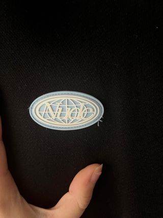 Sudadera Nude Project 