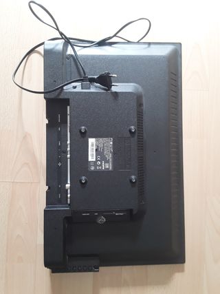 2 TV AVERIADOS Belson 19 " + Nevir 22 "