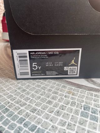 Air Jordan 1 Mid Talla 37.5