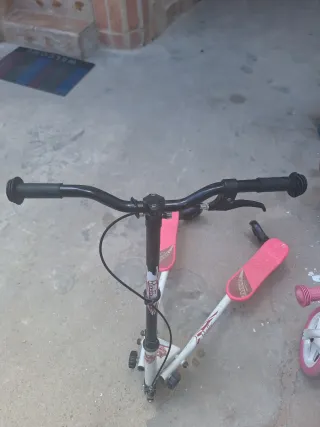 Patín de 3 ruedas rosa