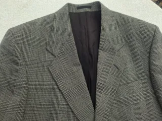 Chaqueta de hombre Talla M. Medidas en descripción