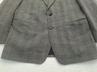 Chaqueta de hombre Talla M. Medidas en descripción