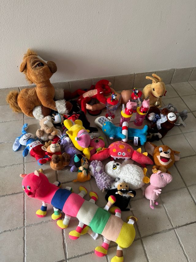 Lotto di peluche assortiti