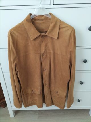 Chaqueta Emidio Tucci ante caballero