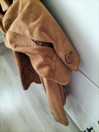 Chaqueta Emidio Tucci ante caballero