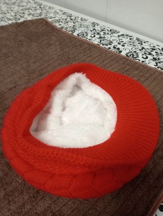 Gorra de lana tejida