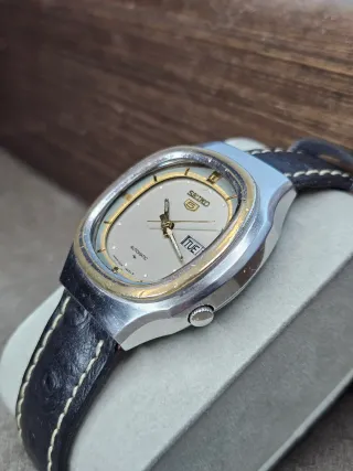 Reloj Seiko 5 Vintage Oro y Plata