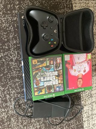 Xbox One con controller 
