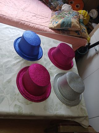 4 gorros de fiesta/disfraz brillantes