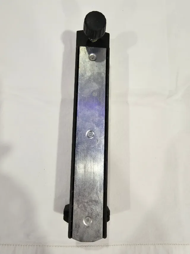 Pinza Hilti para láser