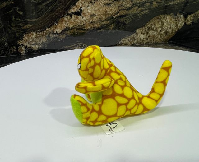 "Hatching Eggs" McDonald’s Happy Meal 1998