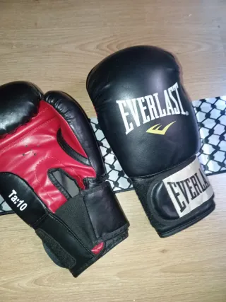 Guantes Boxeo Everlast Negros y Rojos