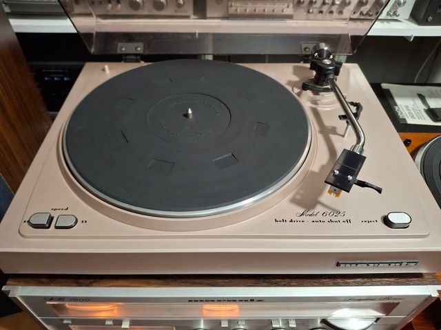 Altavoces + Tocadiscos+ Receiver Marantz  de 1980