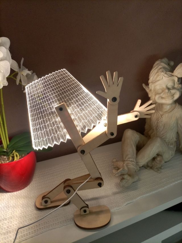 Lámpara de diseño madera y papel