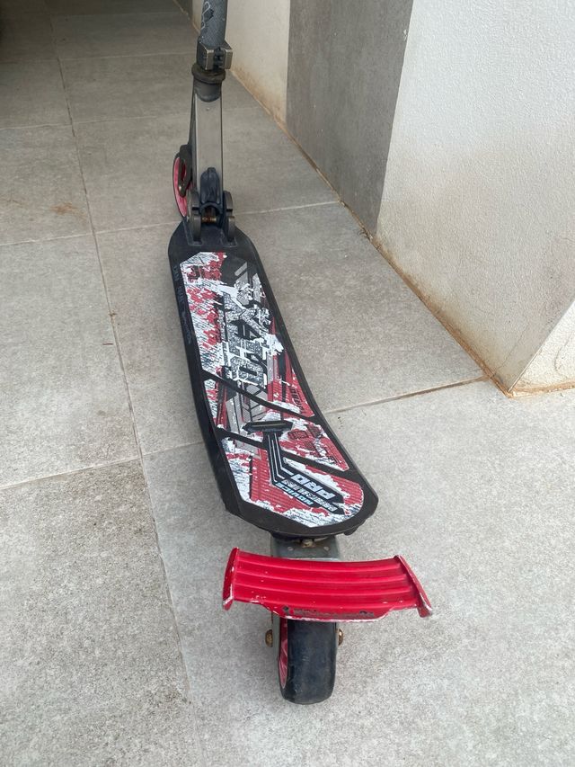 conjunto de patinetes.