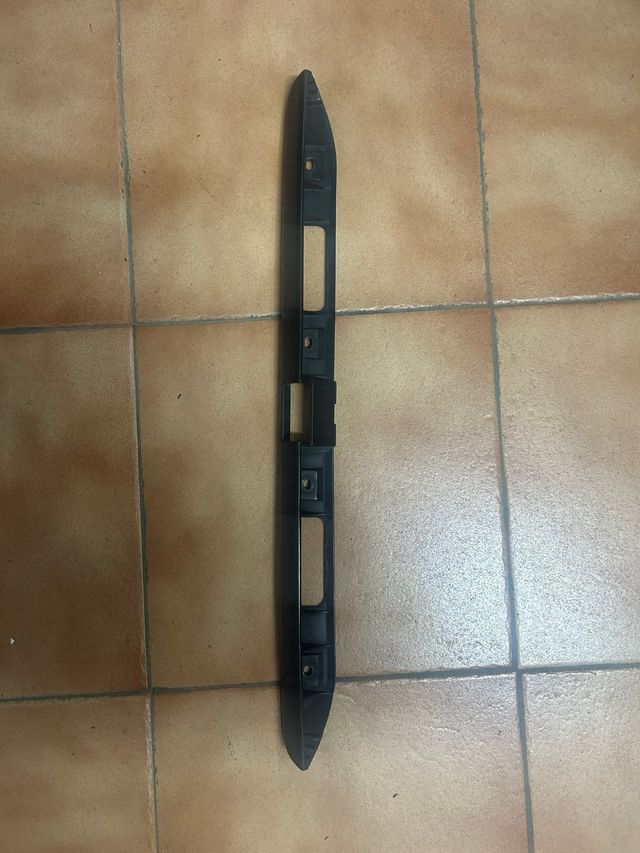 Modanatura della portiera del bagaglio Golf MK2