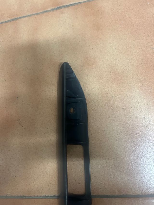 Modanatura della portiera del bagaglio Golf MK2