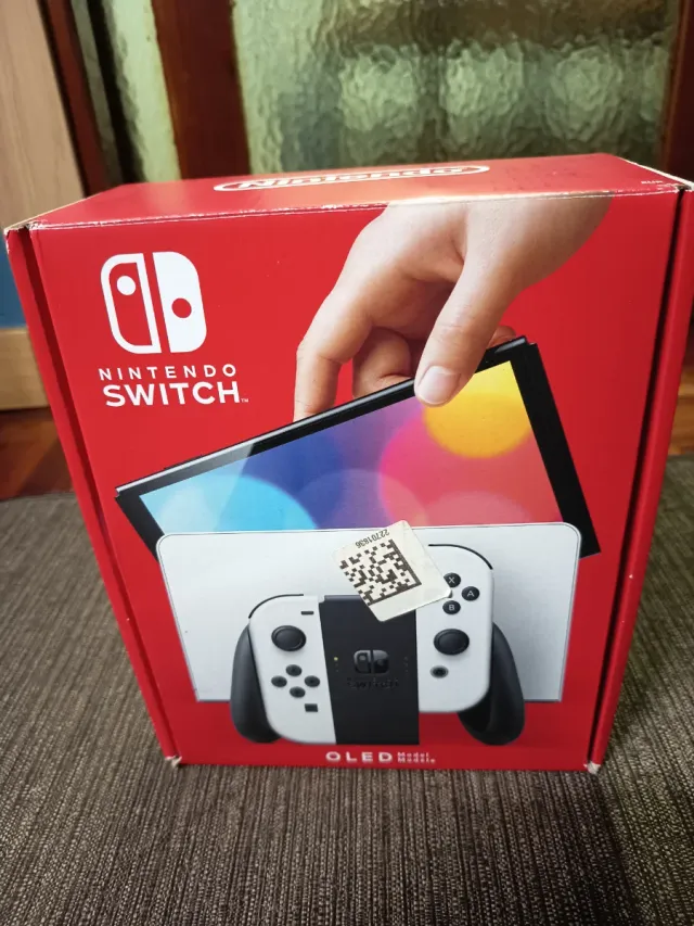 Nintendo Switch OLED bianco impeccabile 
