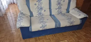 Sofá y sillón de tela