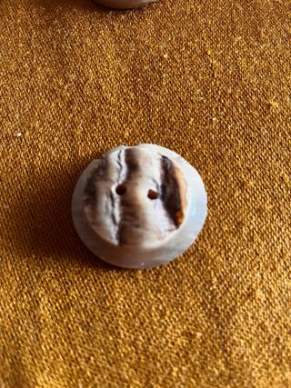 Lote 4 botones antiguos grandes