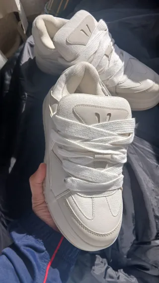 Zapatillas Bershka Nuevas talla 42