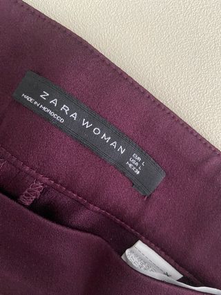 Pantalón satén color vino