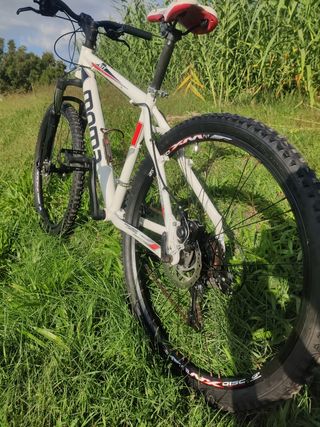 Bicicleta Moma GTT 2.0