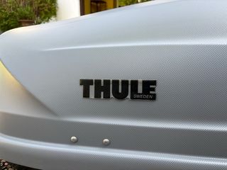 cofre baúl coche thule pacífico 200