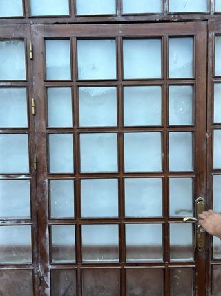 Cancela/Puerta de entrada acristalada