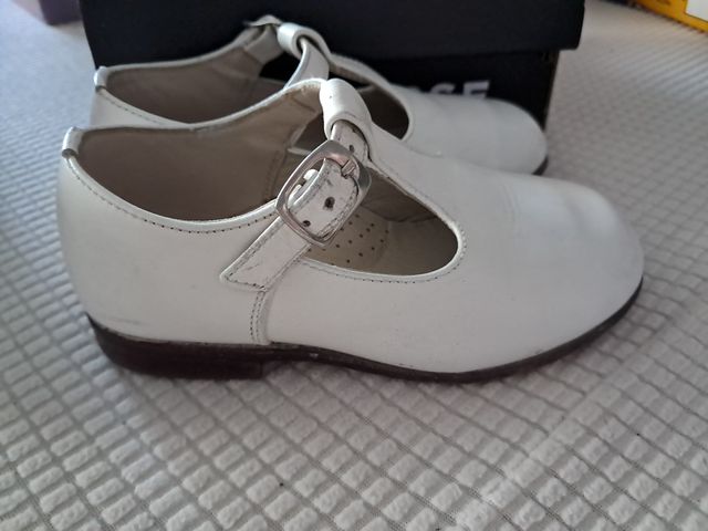 Merceditas ceremonia T.23 unisex