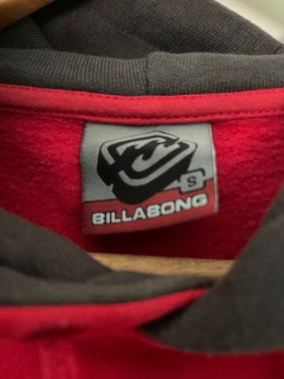 Sudadera Billabong Roja y Marrón con Capucha