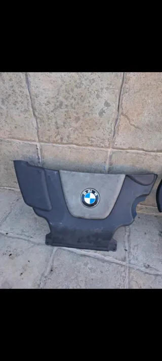 Tapa motor BMW