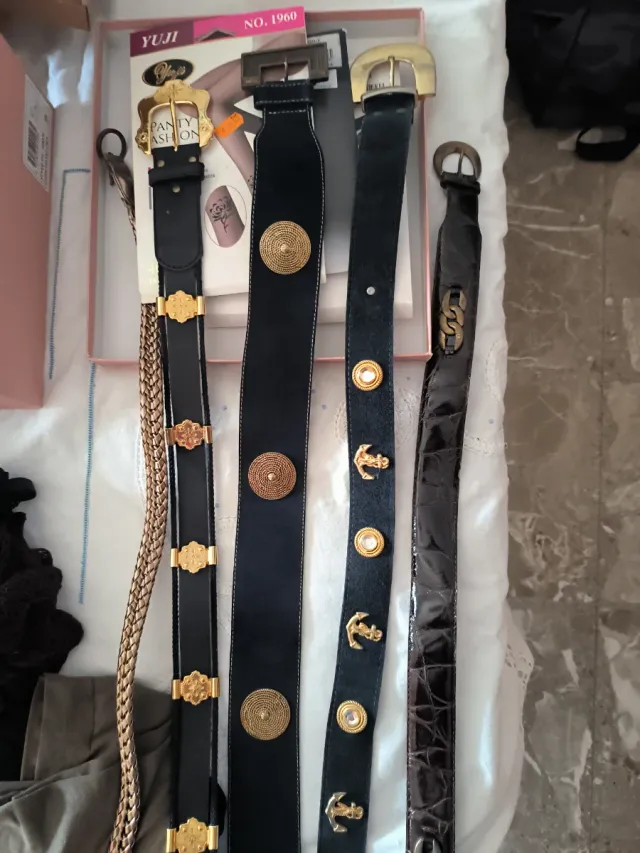 Lote de cinturones variados