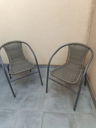 2 Sillas Terraza Metal y Mimbre