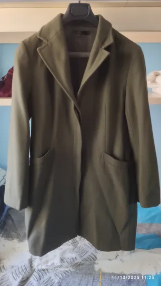 Gabardina verde oliva
