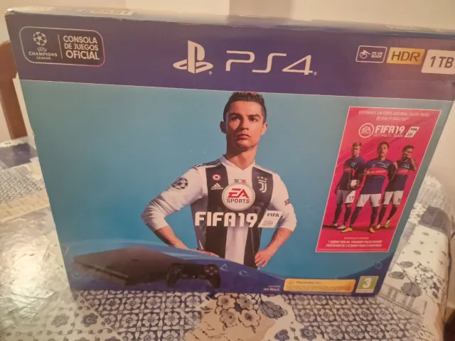 PS4 Slim 1TB FIFA 19 Bundle