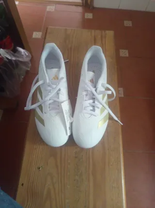 Botas fútbol Adidas Predator Blancas Talla 36