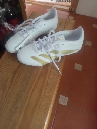 Botas fútbol Adidas Predator Blancas Talla 36