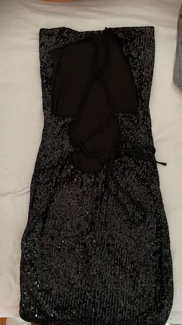 Vestido negro con brillos