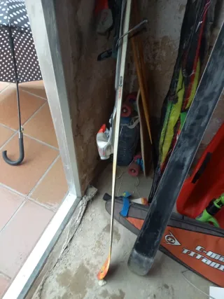 Esquís con fijaciones 1,40