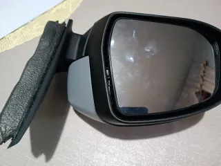 Specchietto retrovisore destro Ford Focus 2011
