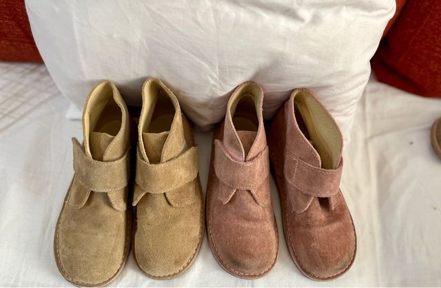 Botines serraje niña beige y rosa