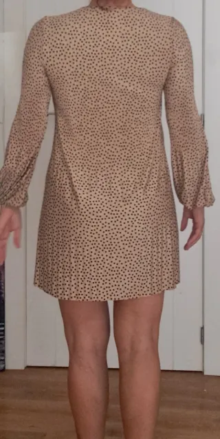 Vestido lunares beige y negro