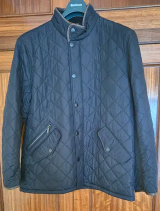Chaqueta Barbour acolchada negra