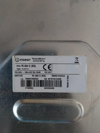 Vitrocerámica Indesit RI 360 C